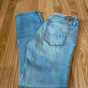 American Eagle size 8 skinny super super stretch jeggings